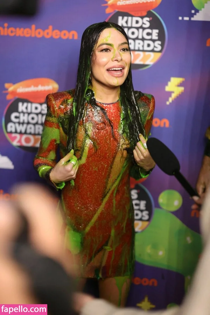 Miranda Cosgrove Onlyfans Photo Gallery 