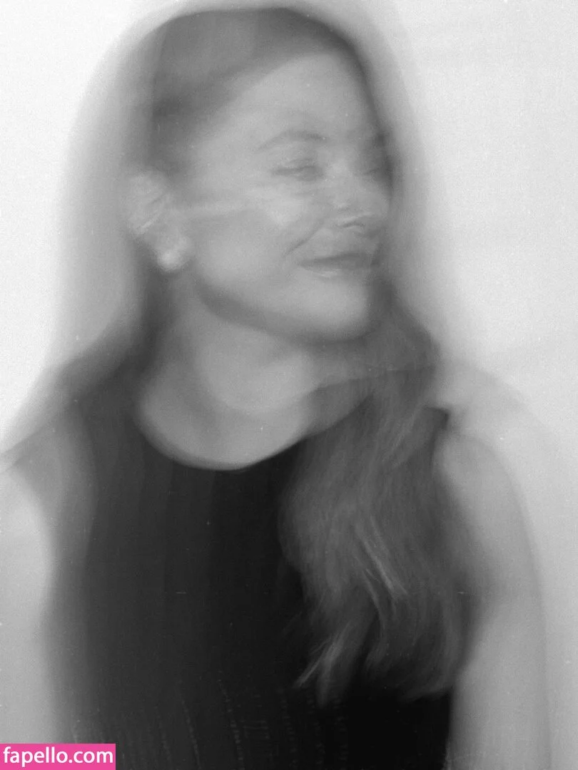 Miranda Cosgrove Onlyfans Photo Gallery 