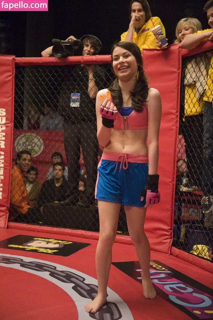 Miranda Cosgrove Onlyfans Photo Gallery 