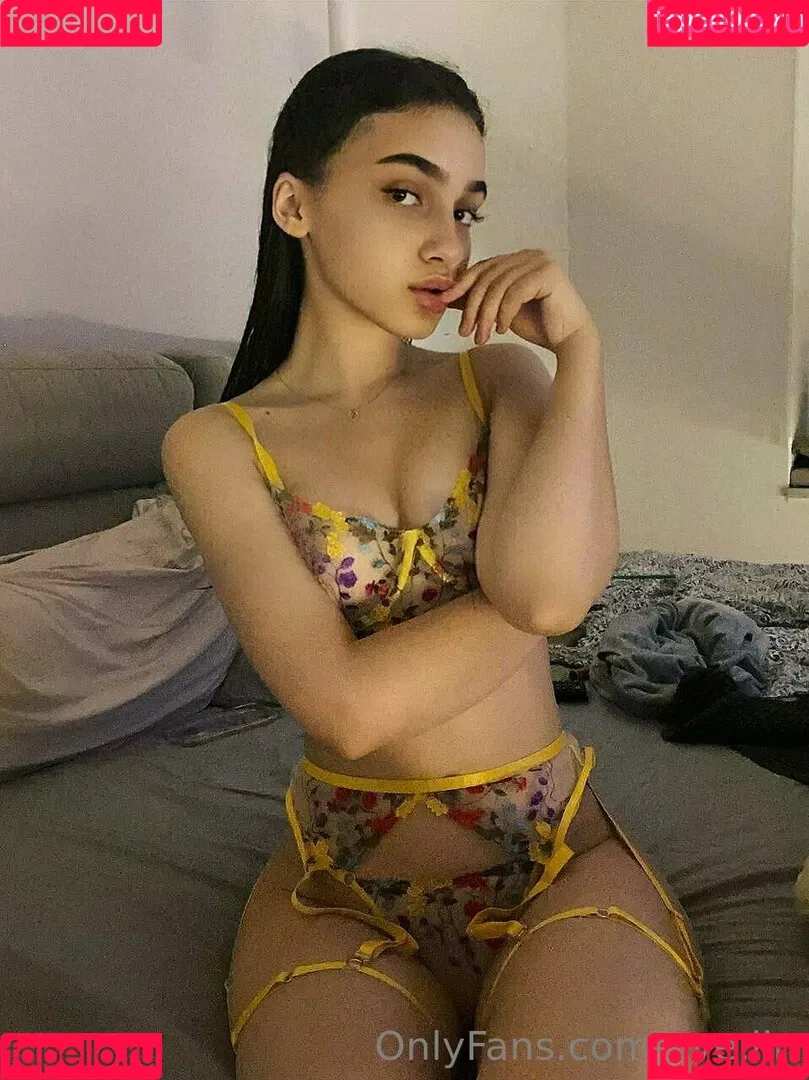 eve_llin Onlyfans Photo Gallery 