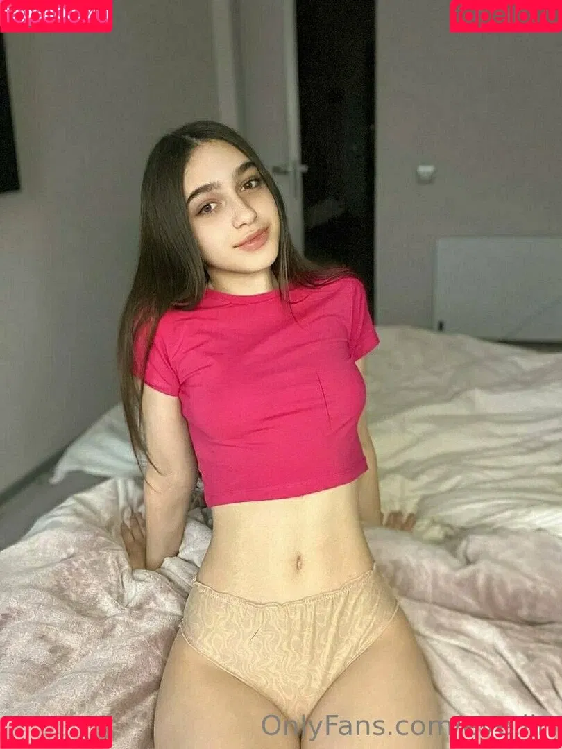 eve_llin Onlyfans Photo Gallery 