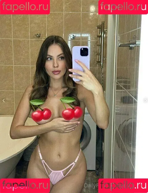 eve_llin Onlyfans Photo Gallery 