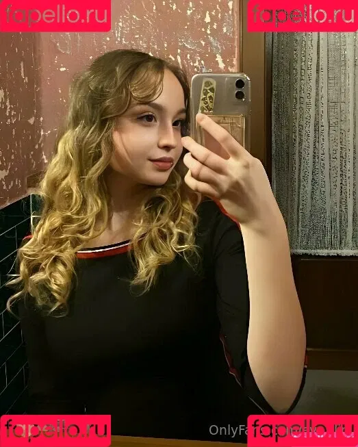 eve_llin Onlyfans Photo Gallery 