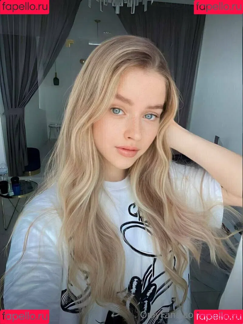 eve_llin Onlyfans Photo Gallery 