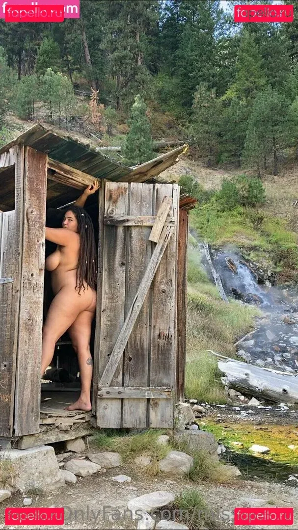 FeistyFeminista Onlyfans Photo Gallery 