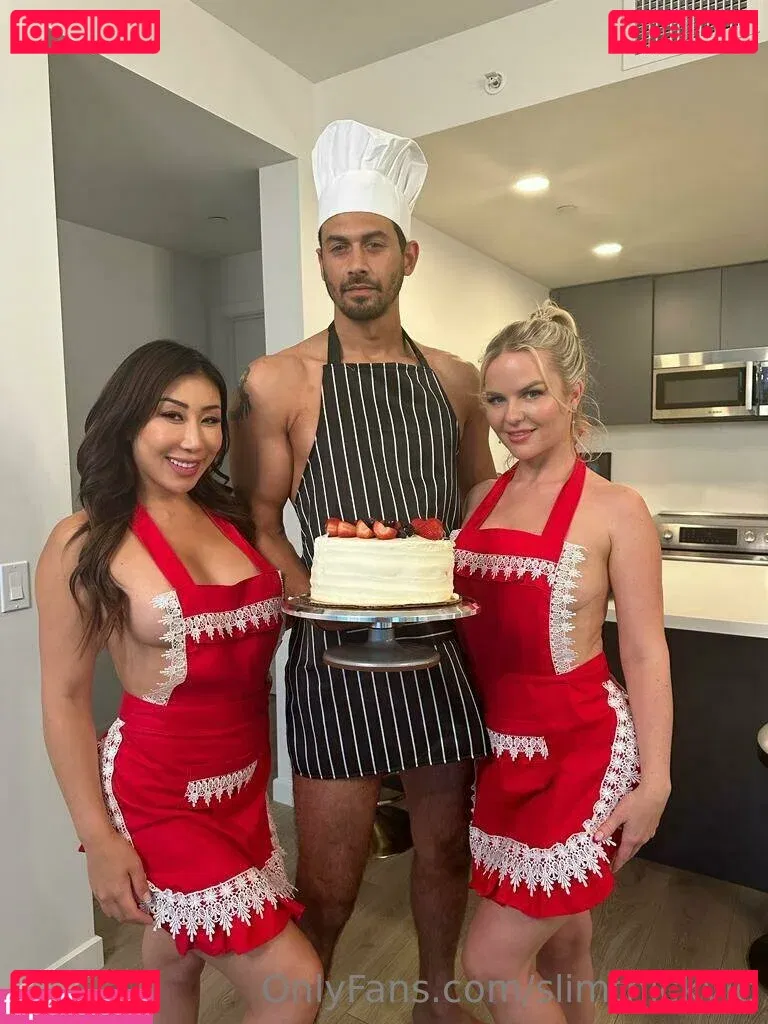 Slimthickvic Onlyfans Photo Gallery 