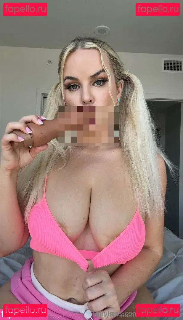 Slimthickvic Onlyfans Photo Gallery 