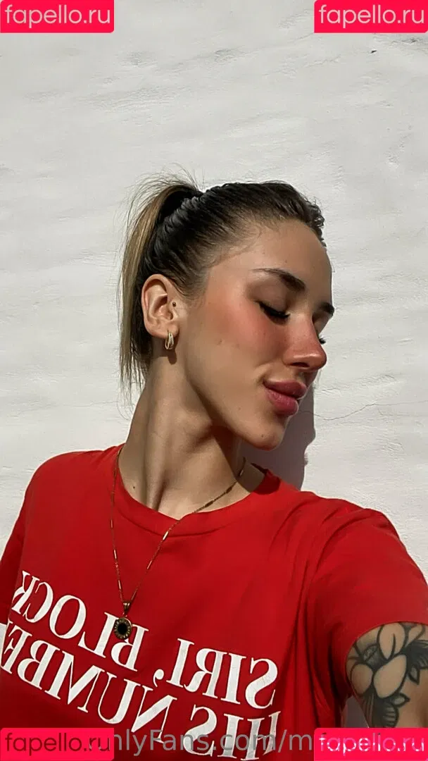 molly4.20 Onlyfans Photo Gallery 