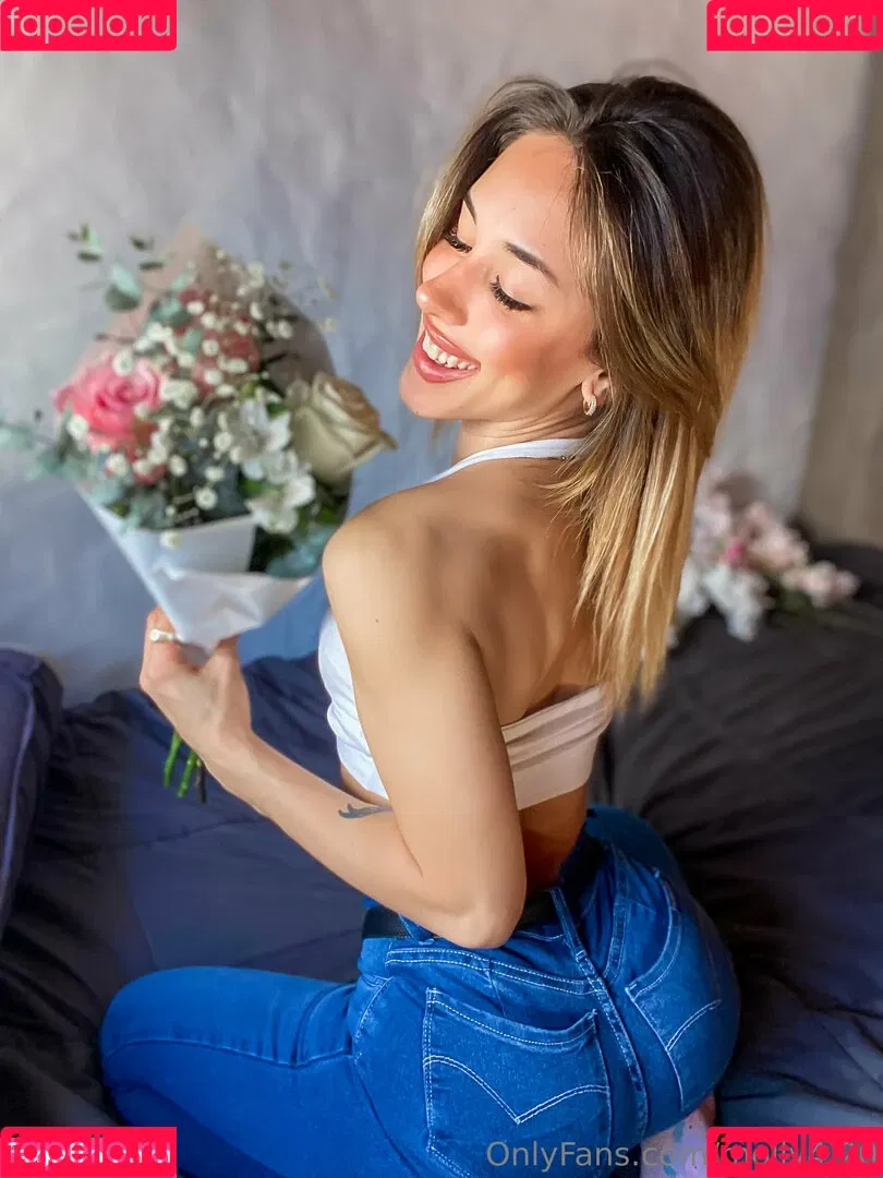 molly4.20 Onlyfans Photo Gallery 