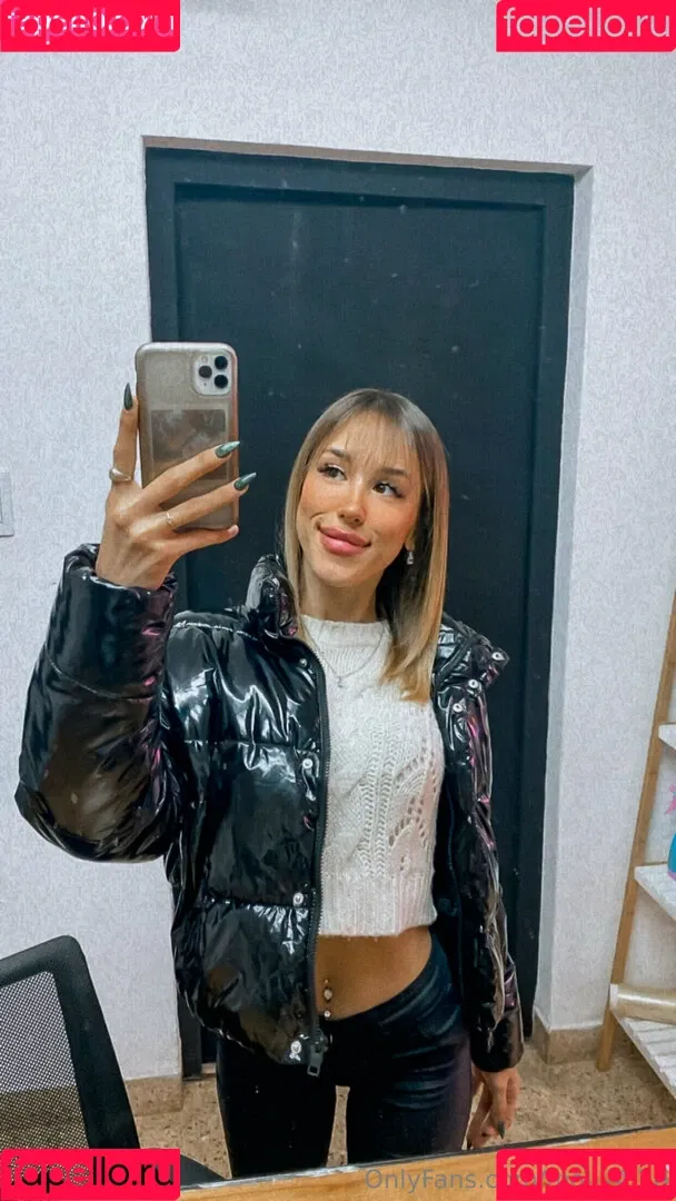 molly4.20 Onlyfans Photo Gallery 