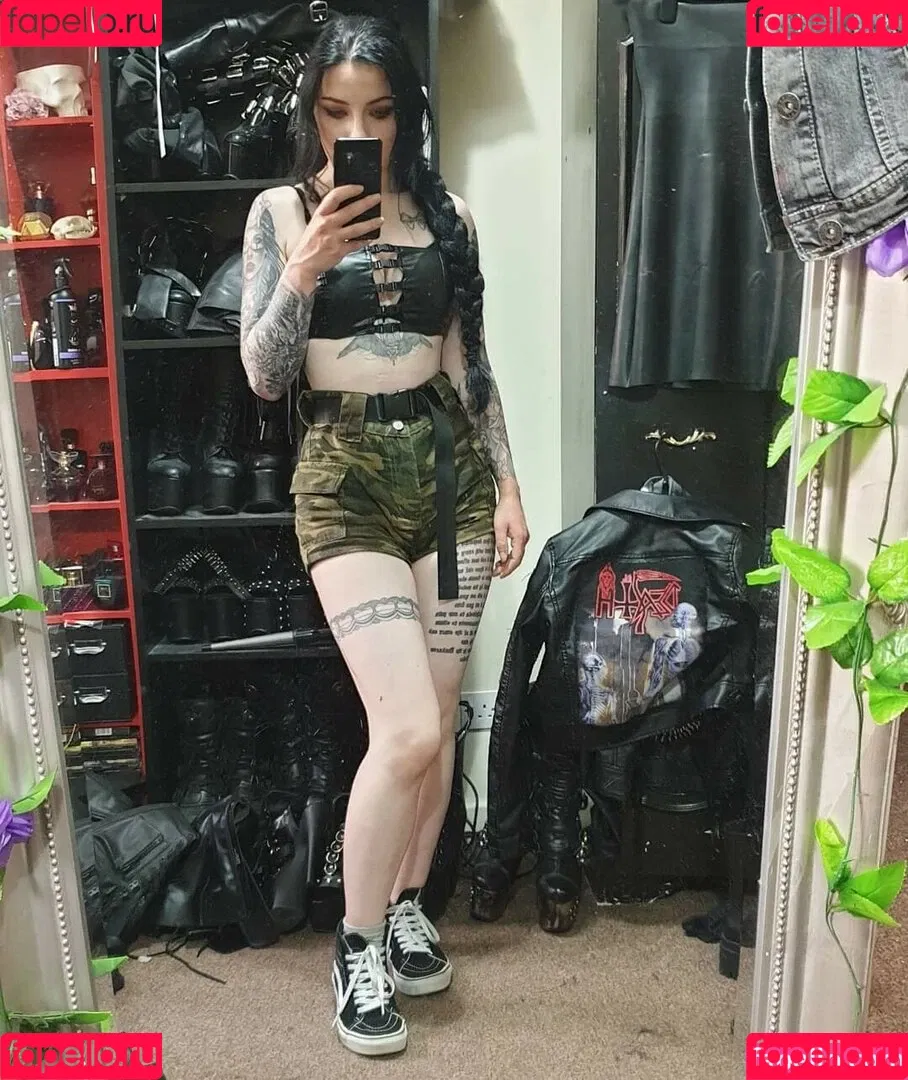 thrashmetaldoll Onlyfans Photo Gallery 