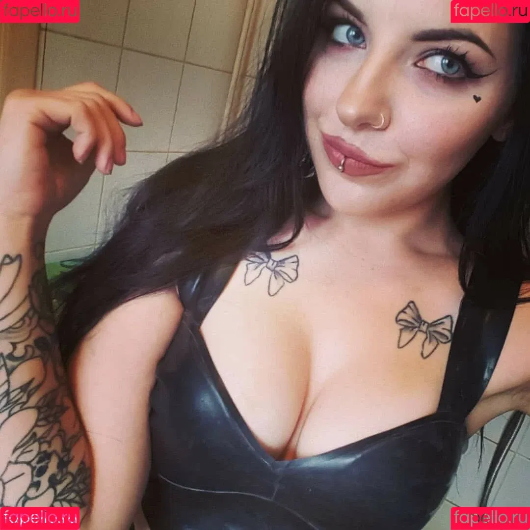thrashmetaldoll Onlyfans Photo Gallery 