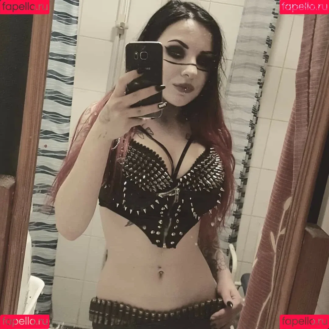 thrashmetaldoll Onlyfans Photo Gallery 