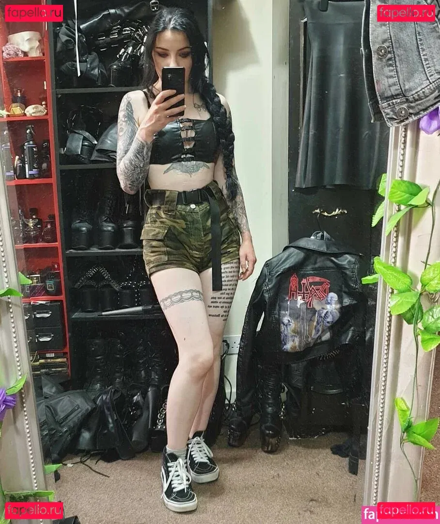 thrashmetaldoll Onlyfans Photo Gallery 