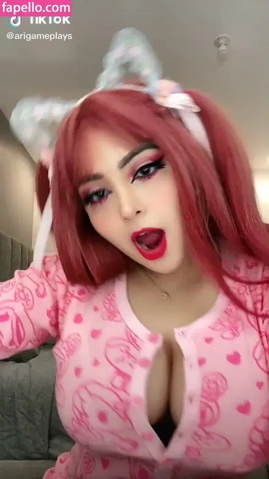 Ari Game Plays Onlyfans Photo Gallery 