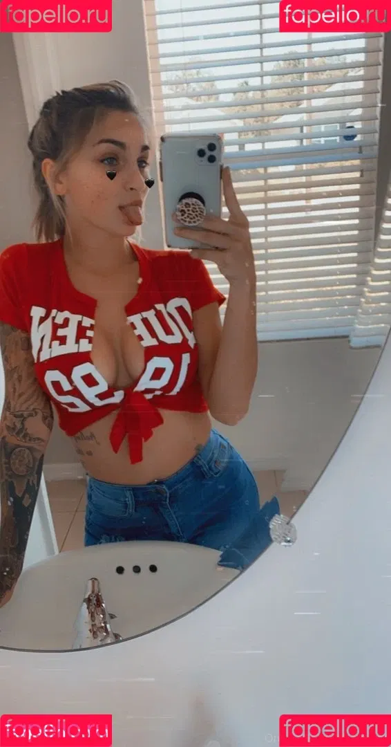Kaybooz Onlyfans Photo Gallery 