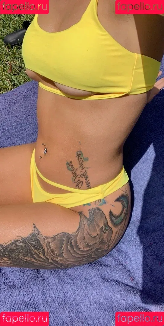 Kaybooz Onlyfans Photo Gallery 