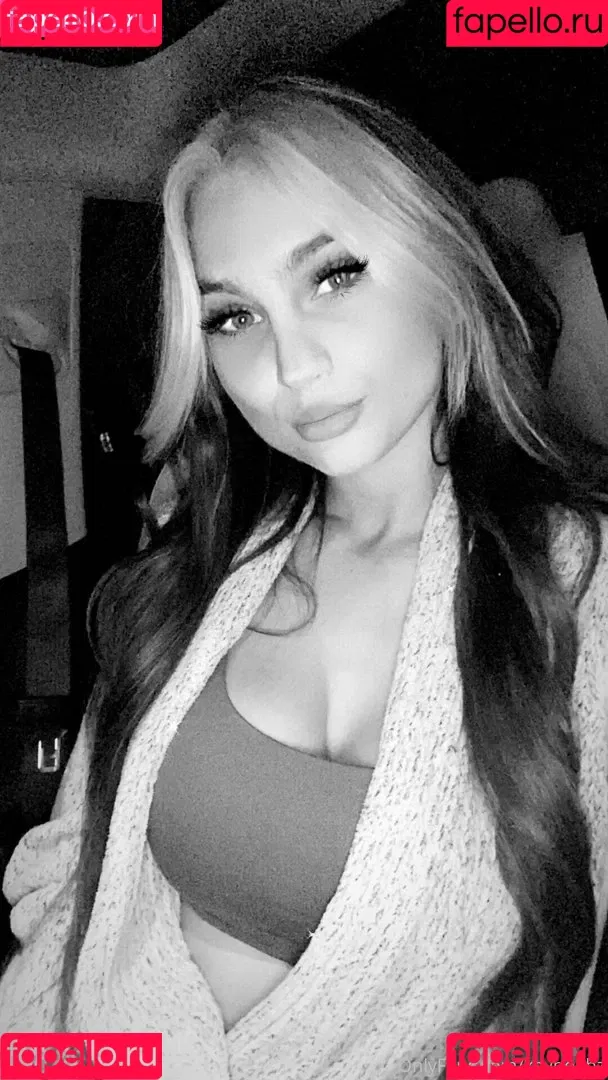 Kaybooz Onlyfans Photo Gallery 