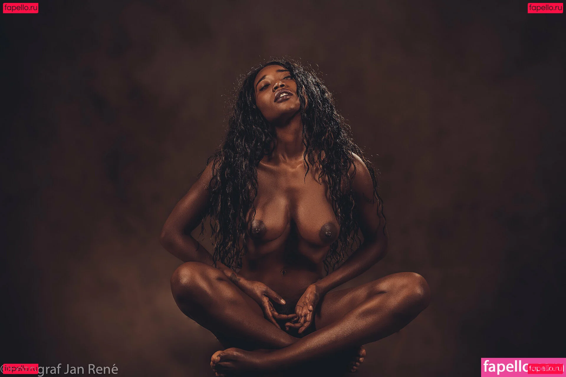 Mimi Desuka Onlyfans Photo Gallery 