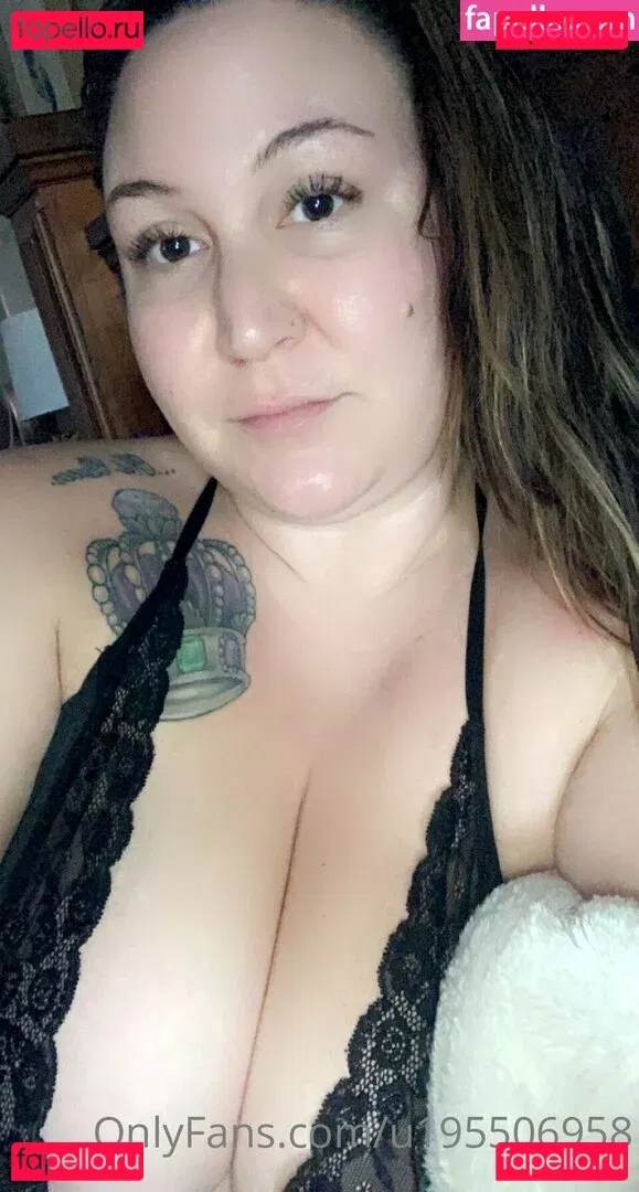 millionzofpeaches Onlyfans Photo Gallery 