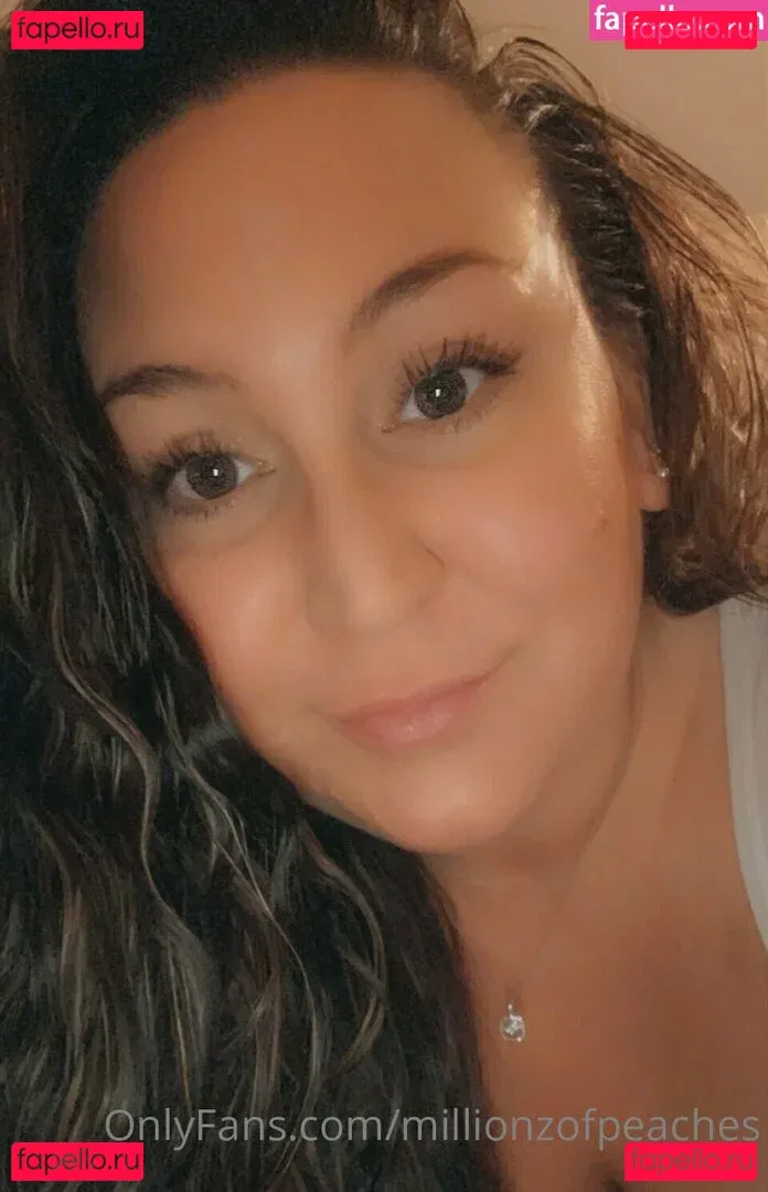 millionzofpeaches Onlyfans Photo Gallery 
