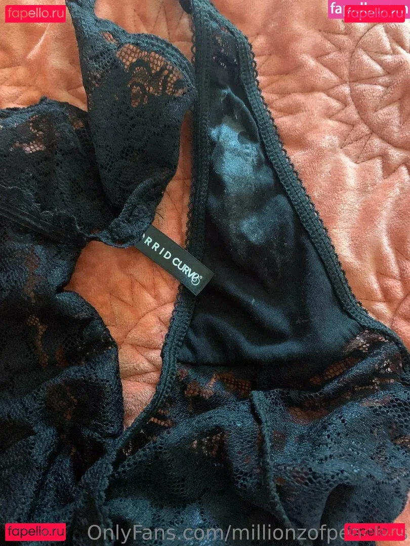 millionzofpeaches Onlyfans Photo Gallery 