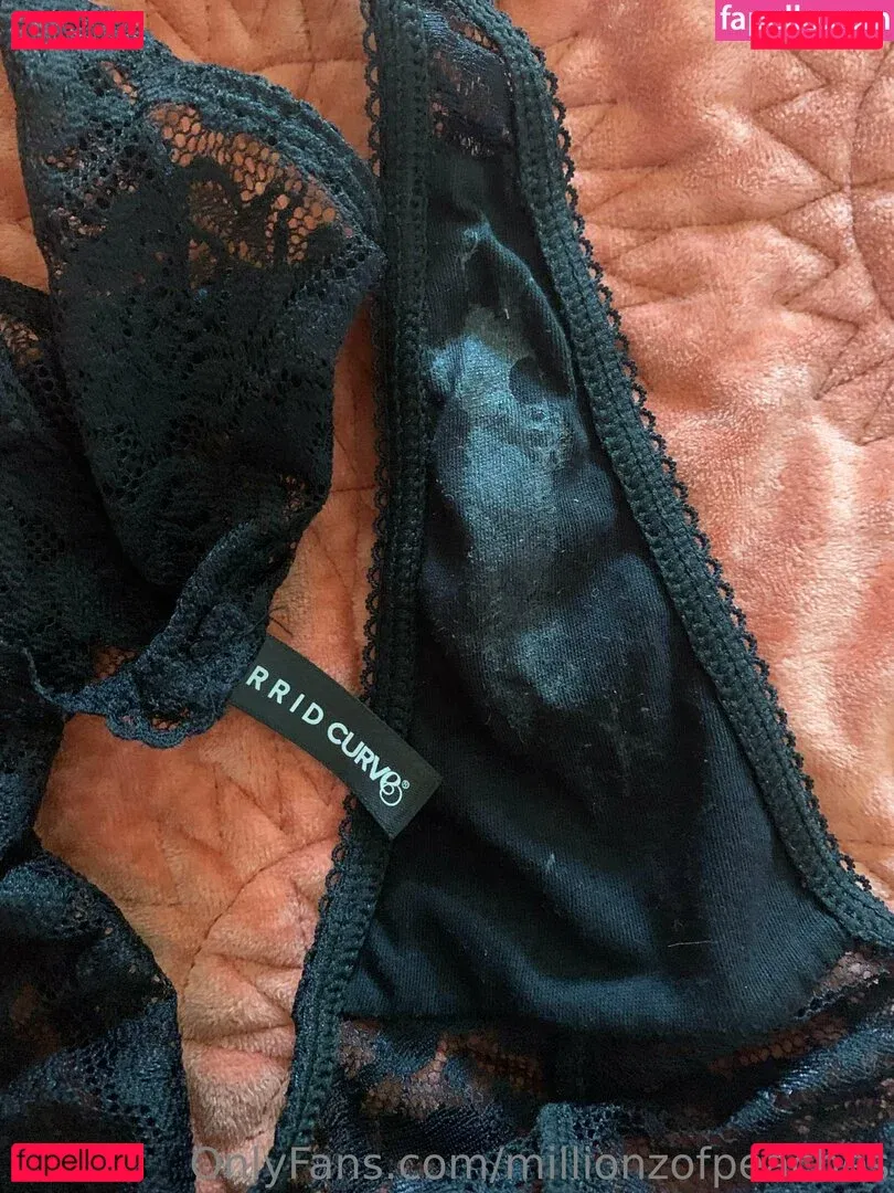 millionzofpeaches Onlyfans Photo Gallery 