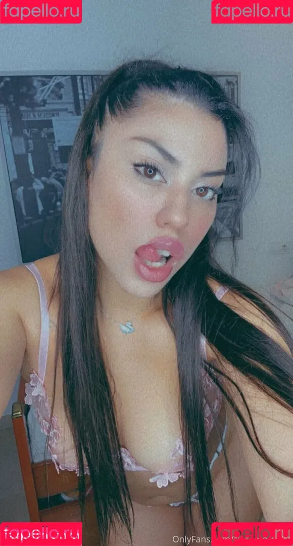 emile_girlfriend Onlyfans Photo Gallery 