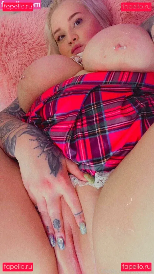 valzzies Onlyfans Photo Gallery 