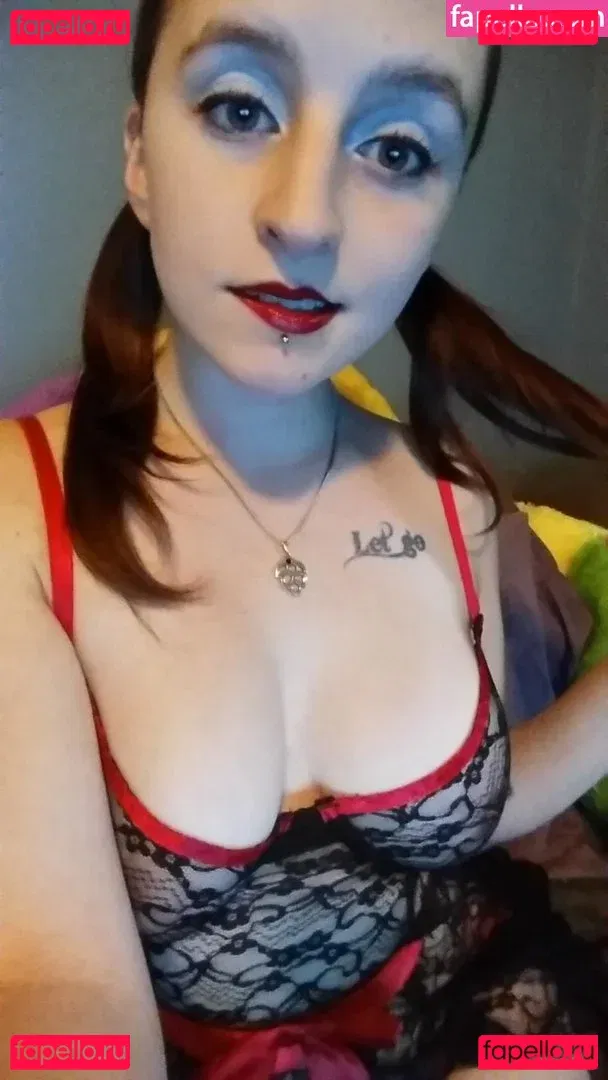 SomeDrunkBish Onlyfans Photo Gallery 