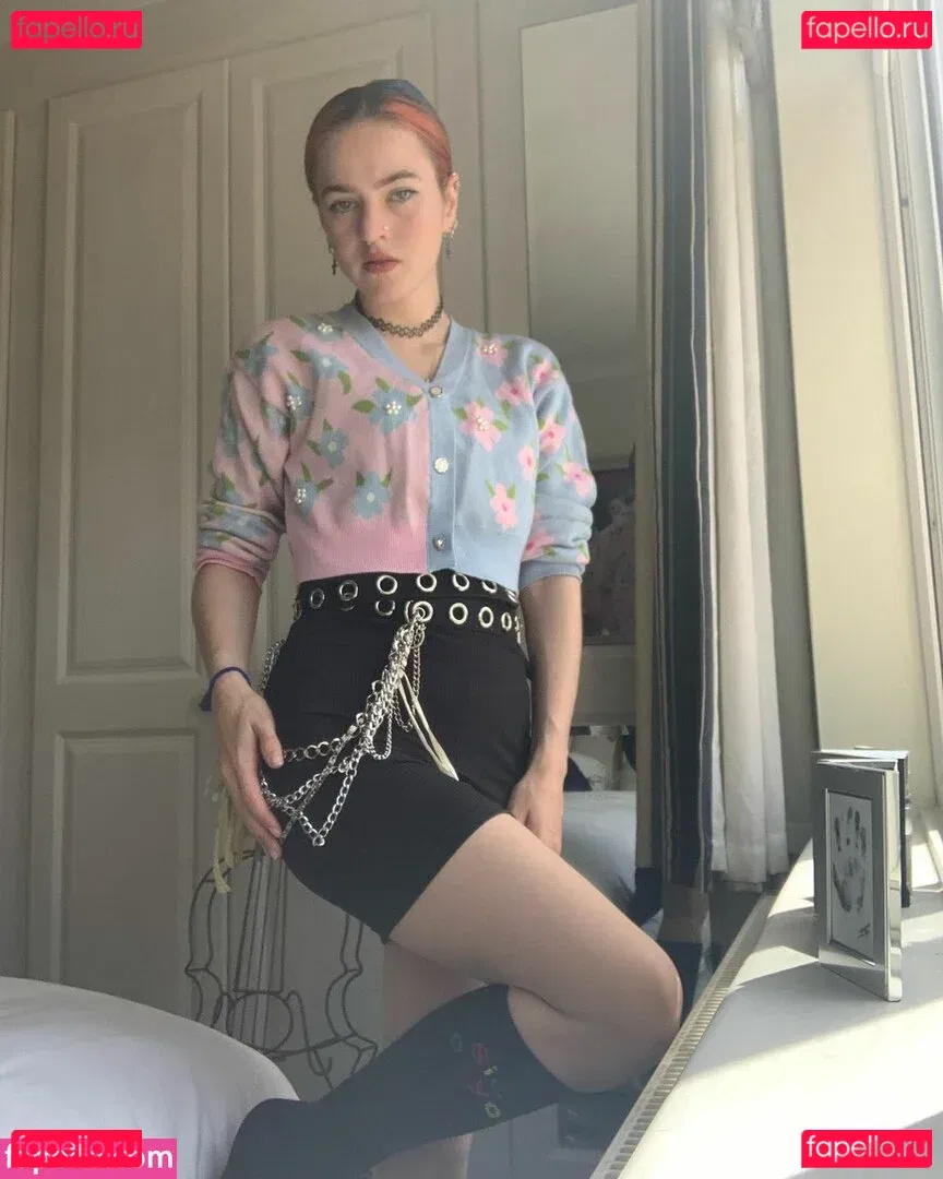 Hahahahelp_me Onlyfans Photo Gallery 