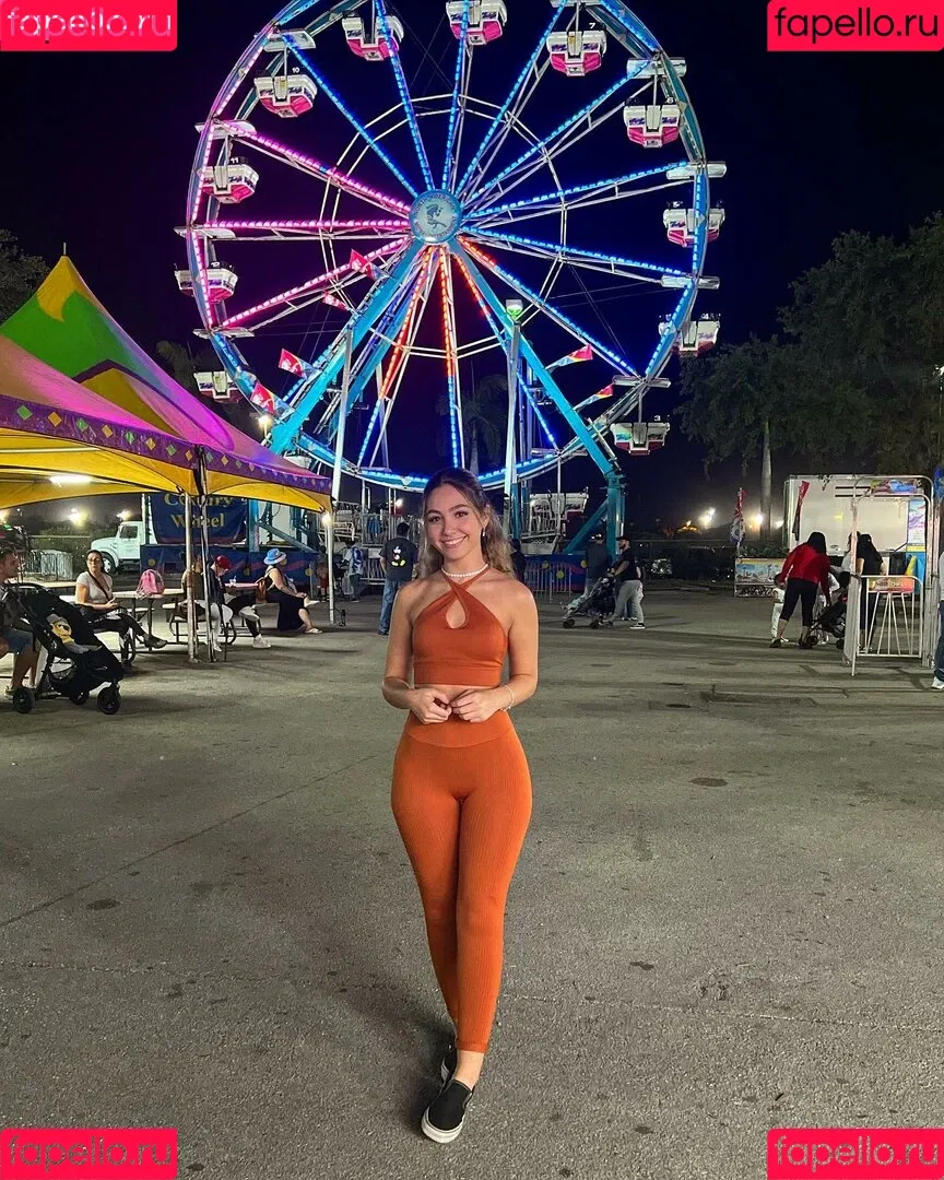 Leslie Machin Onlyfans Photo Gallery 