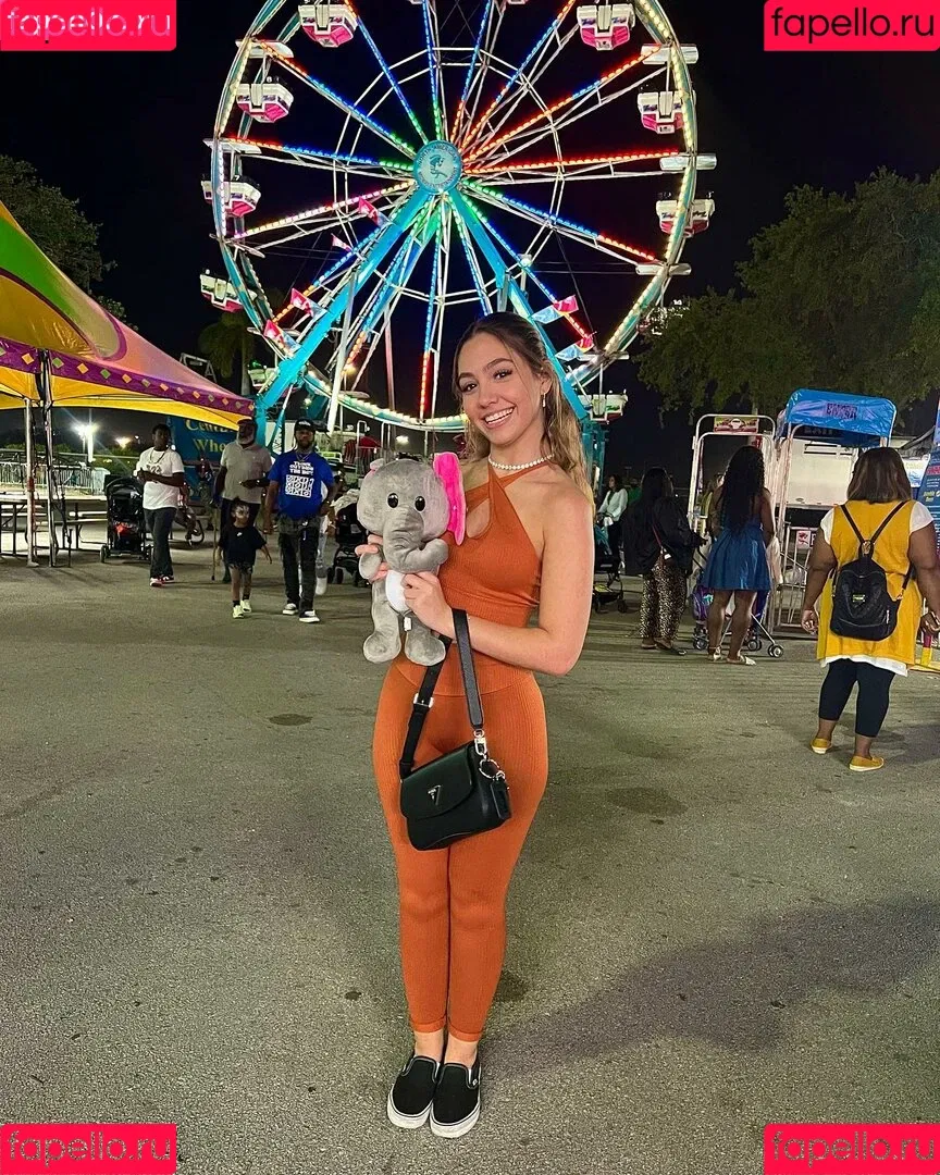 Leslie Machin Onlyfans Photo Gallery 