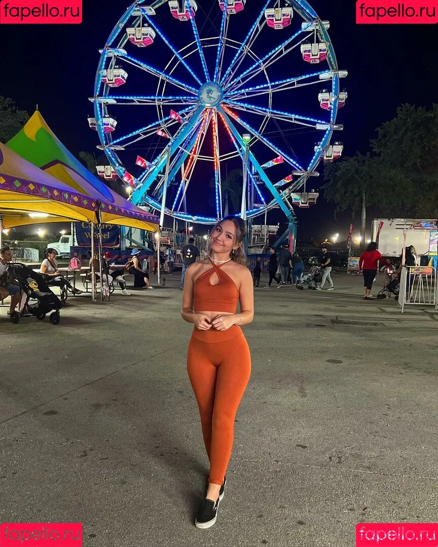 Leslie Machin Onlyfans Photo Gallery 