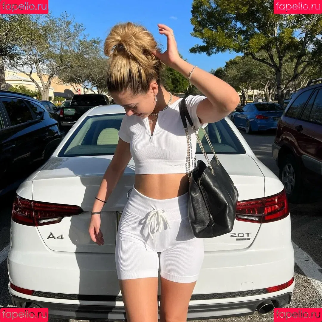 Leslie Machin Onlyfans Photo Gallery 