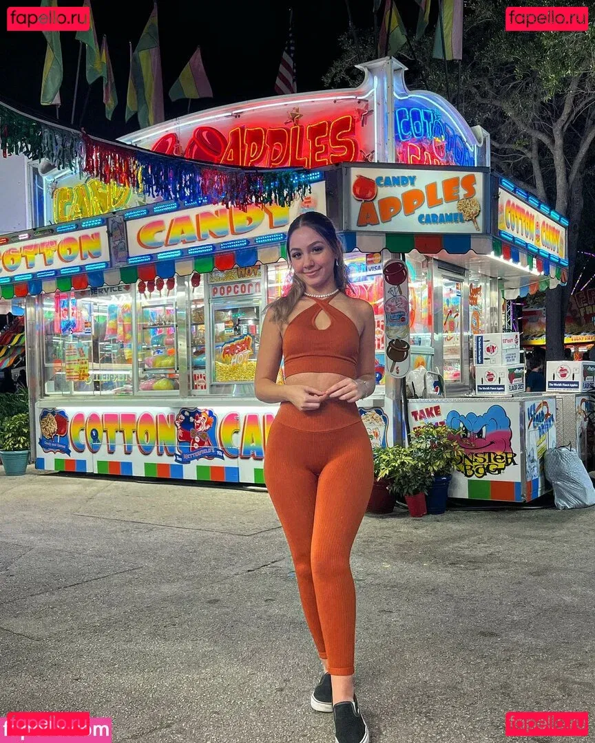 Leslie Machin Onlyfans Photo Gallery 