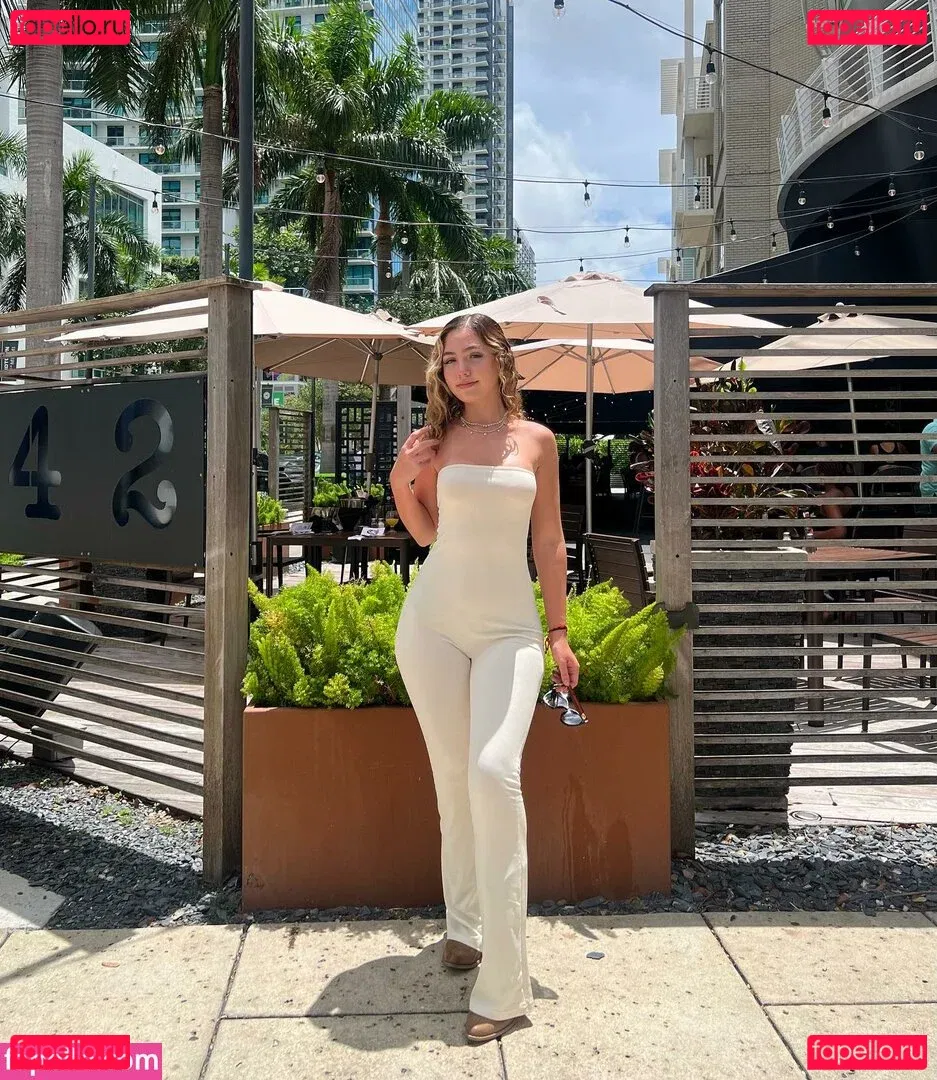 Leslie Machin Onlyfans Photo Gallery 