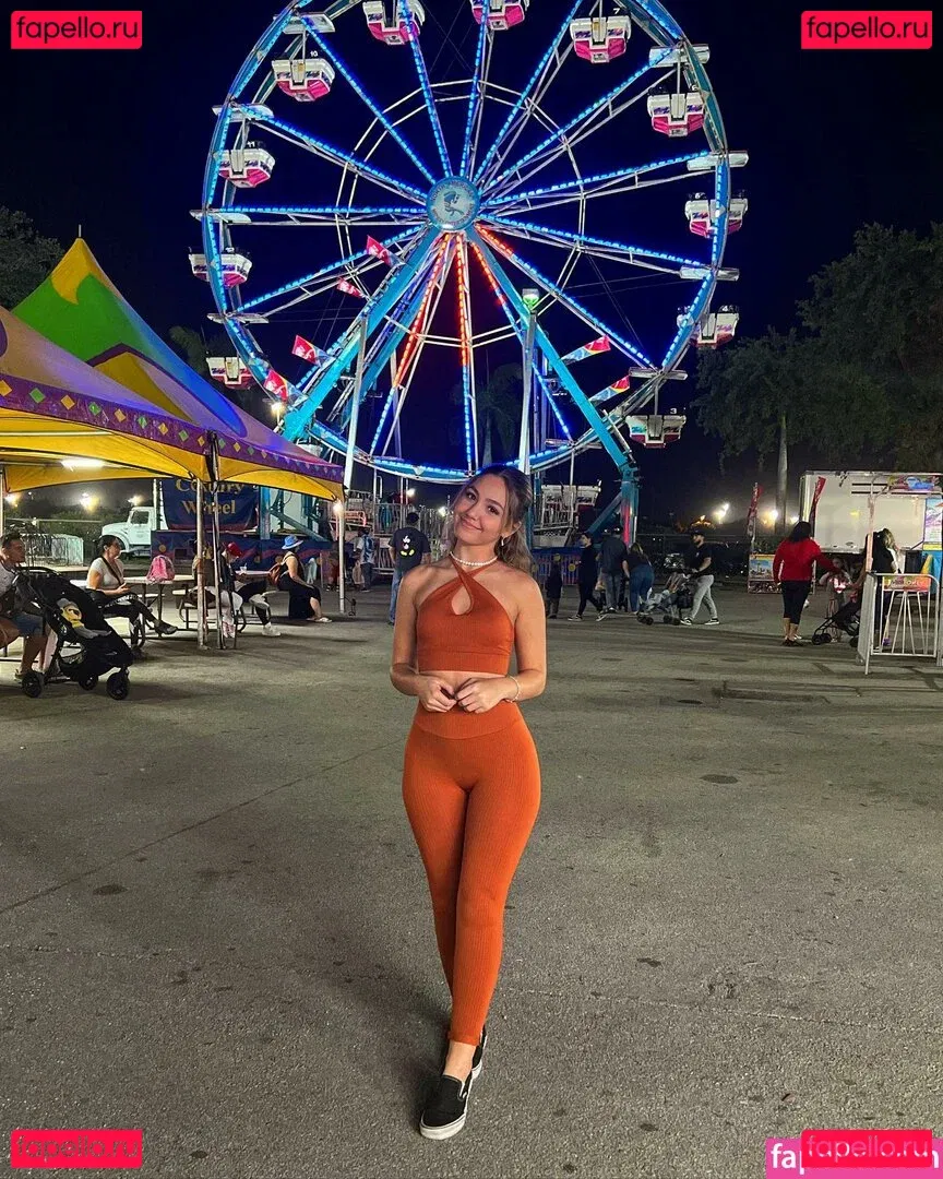 Leslie Machin Onlyfans Photo Gallery 