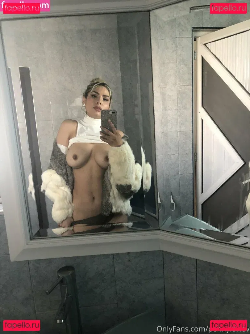 pennylovlov Onlyfans Photo Gallery 