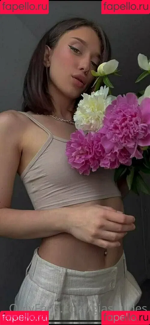 giasnudes Onlyfans Photo Gallery 