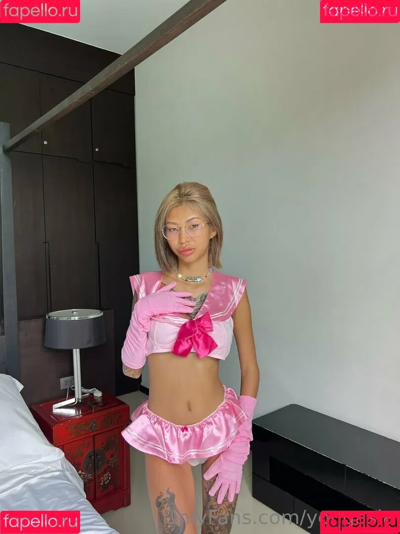 Yong Asia Onlyfans Photo Gallery 
