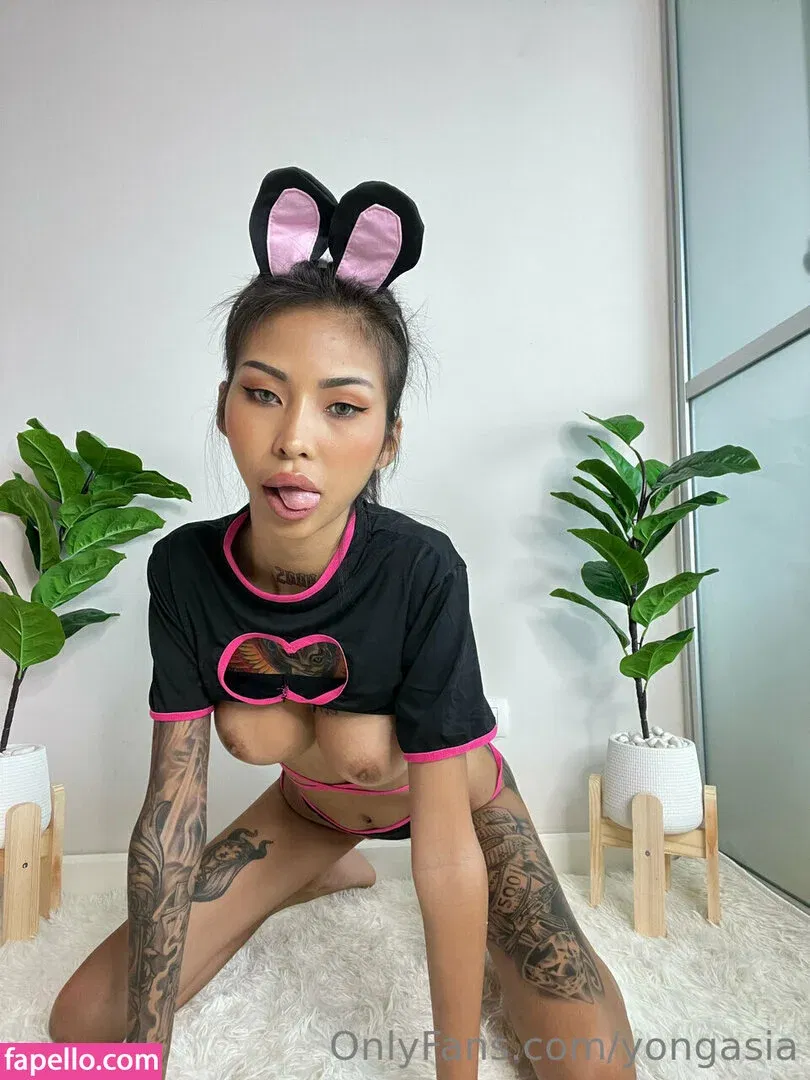 Yong Asia Onlyfans Photo Gallery 