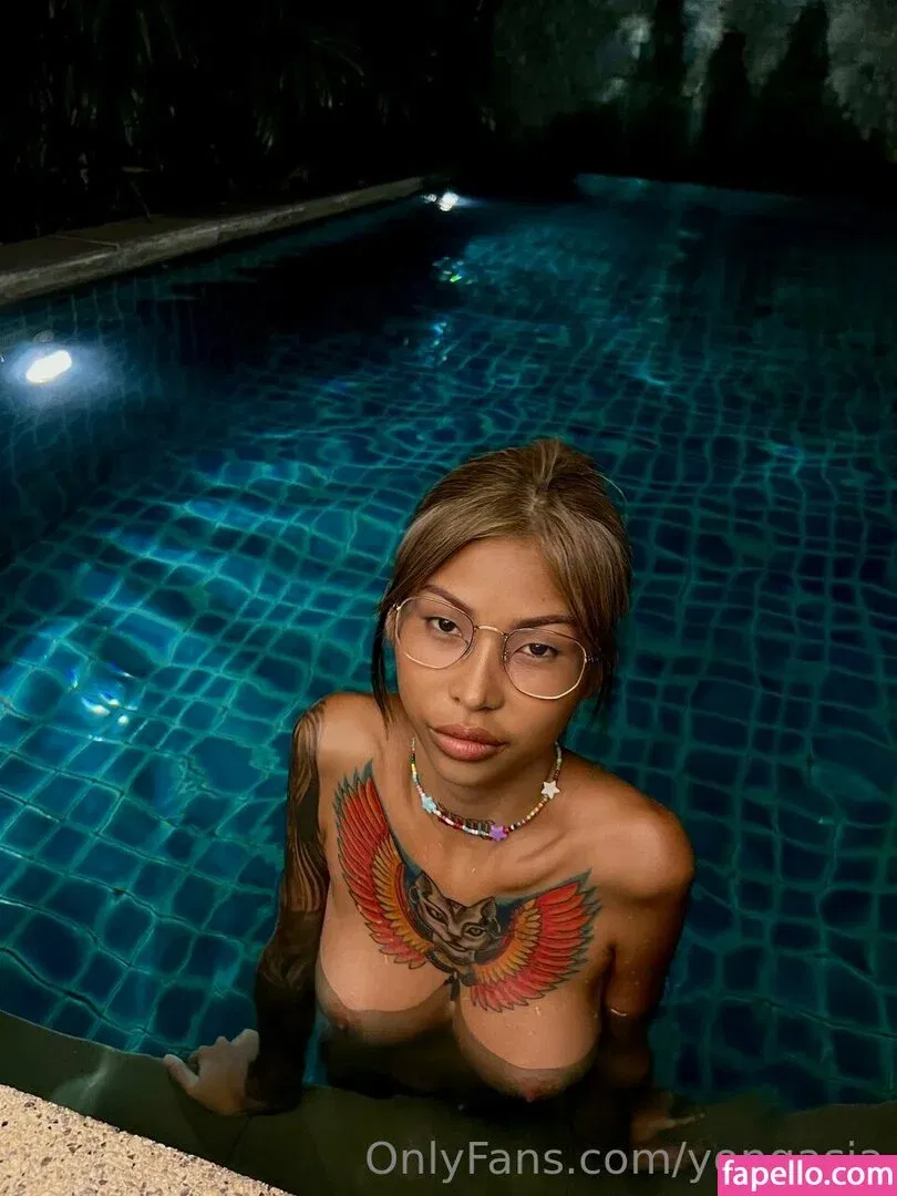 Yong Asia Onlyfans Photo Gallery 