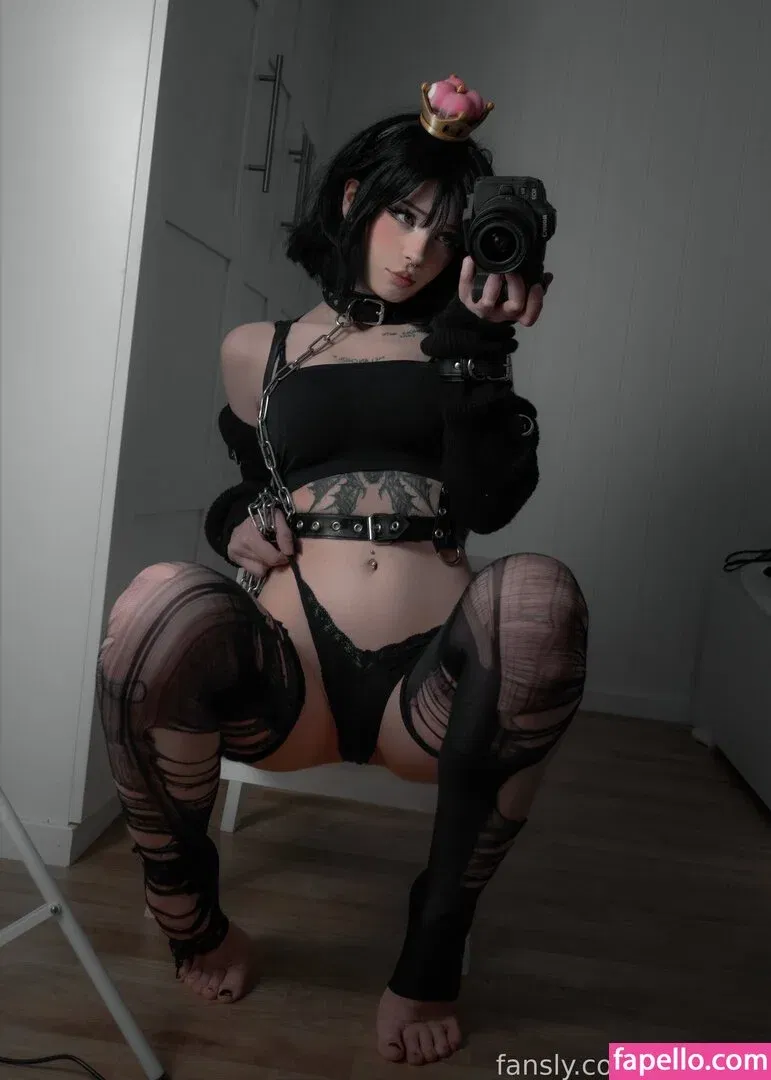 milkgore Onlyfans Photo Gallery 