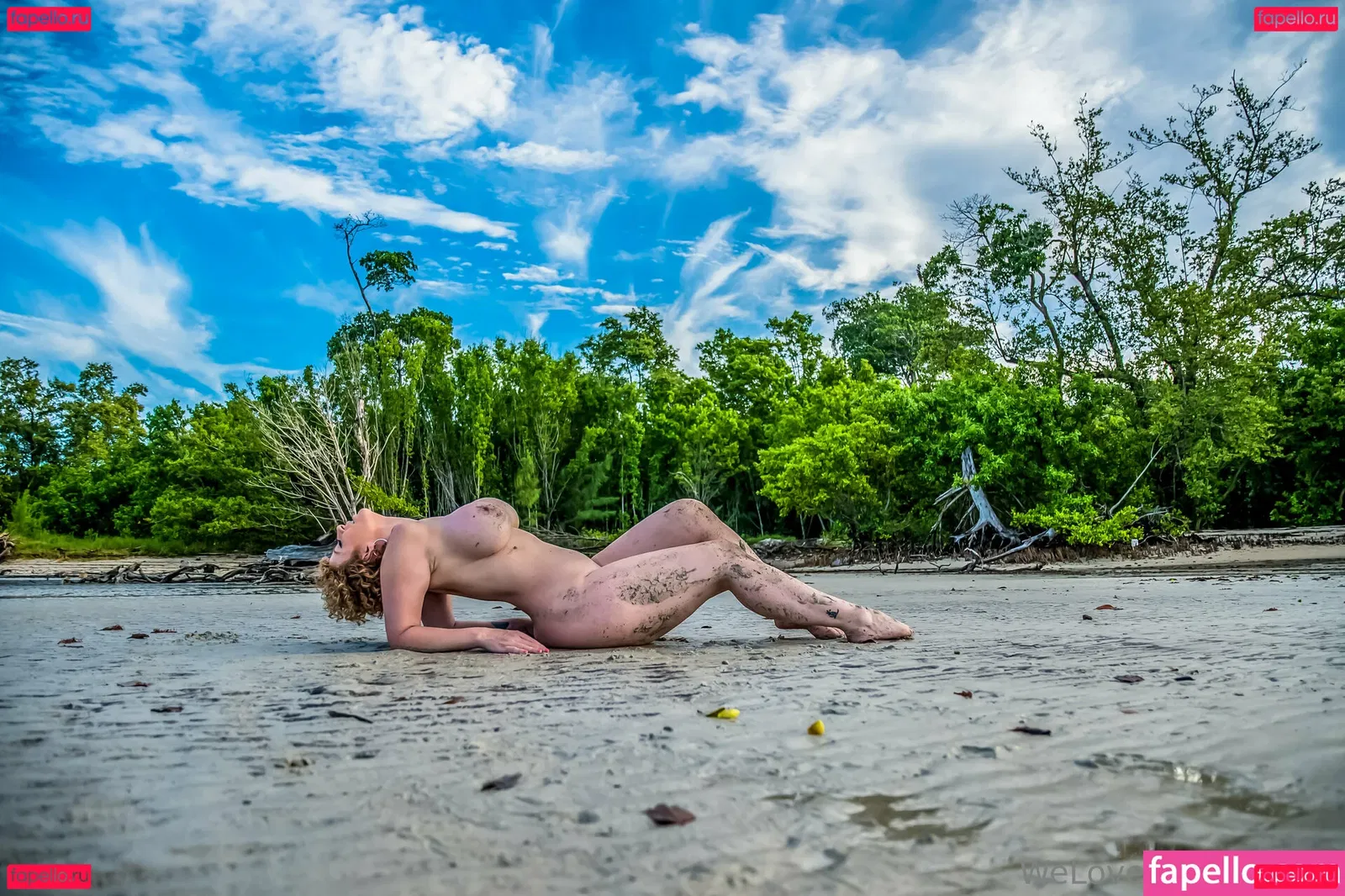 sarajayfree Onlyfans Photo Gallery 