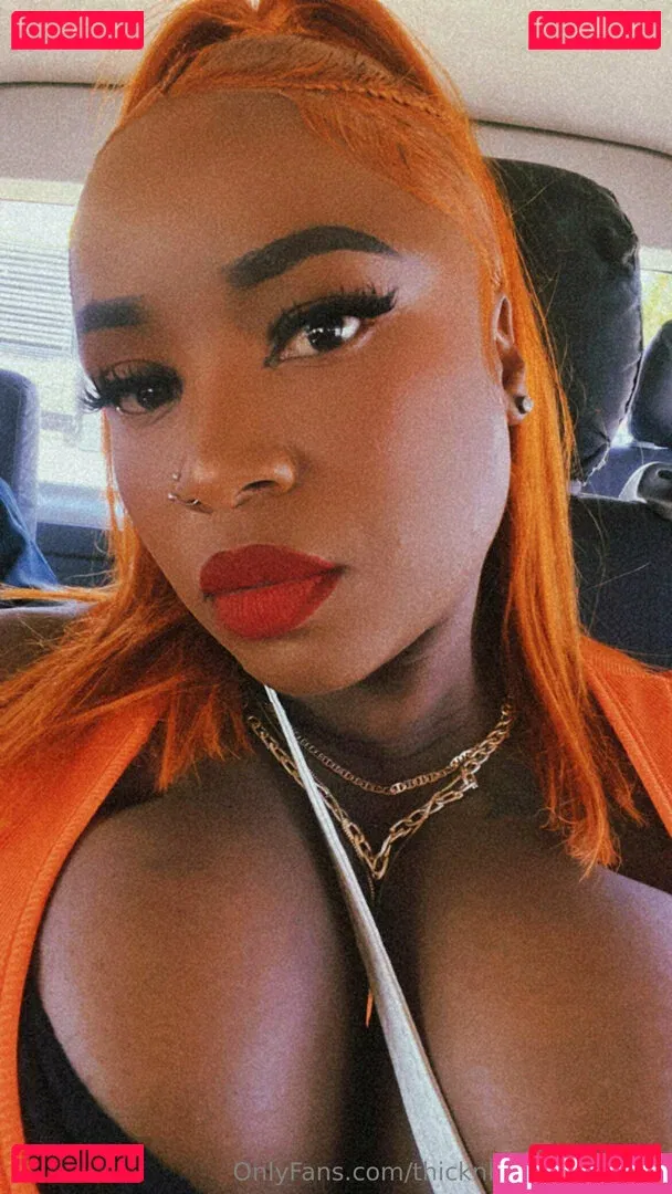 thicknbustybabefree Onlyfans Photo Gallery 