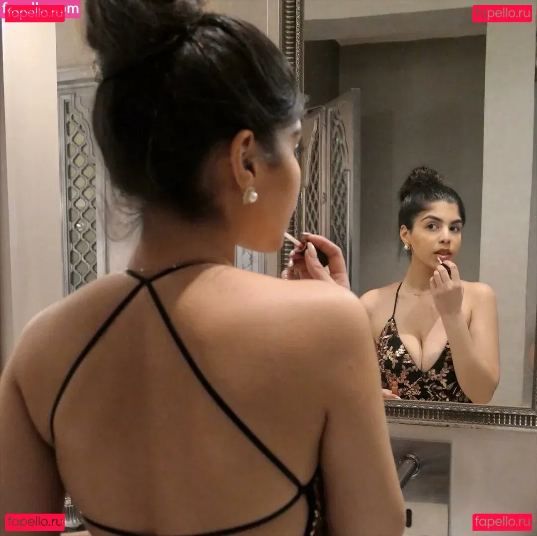 Deevaxo Onlyfans Photo Gallery 