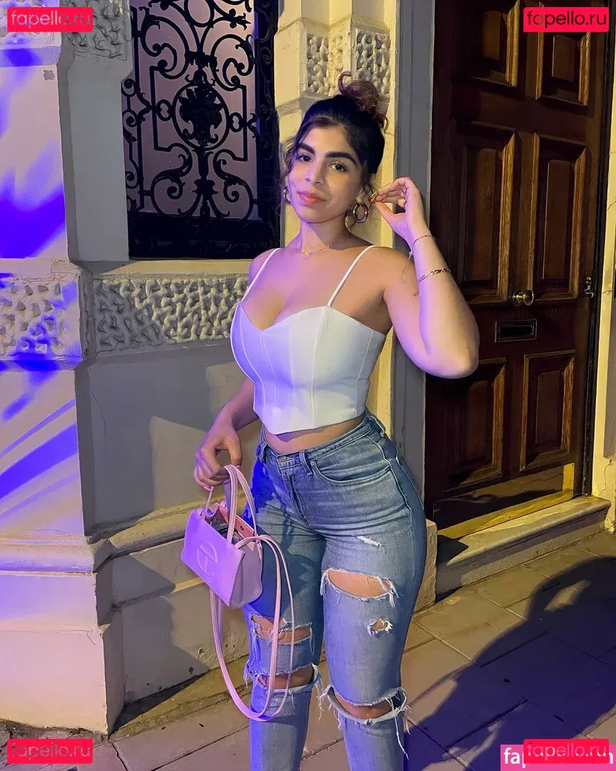 Deevaxo Onlyfans Photo Gallery 