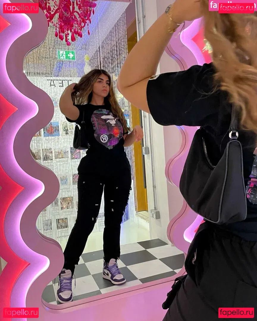 Deevaxo Onlyfans Photo Gallery 