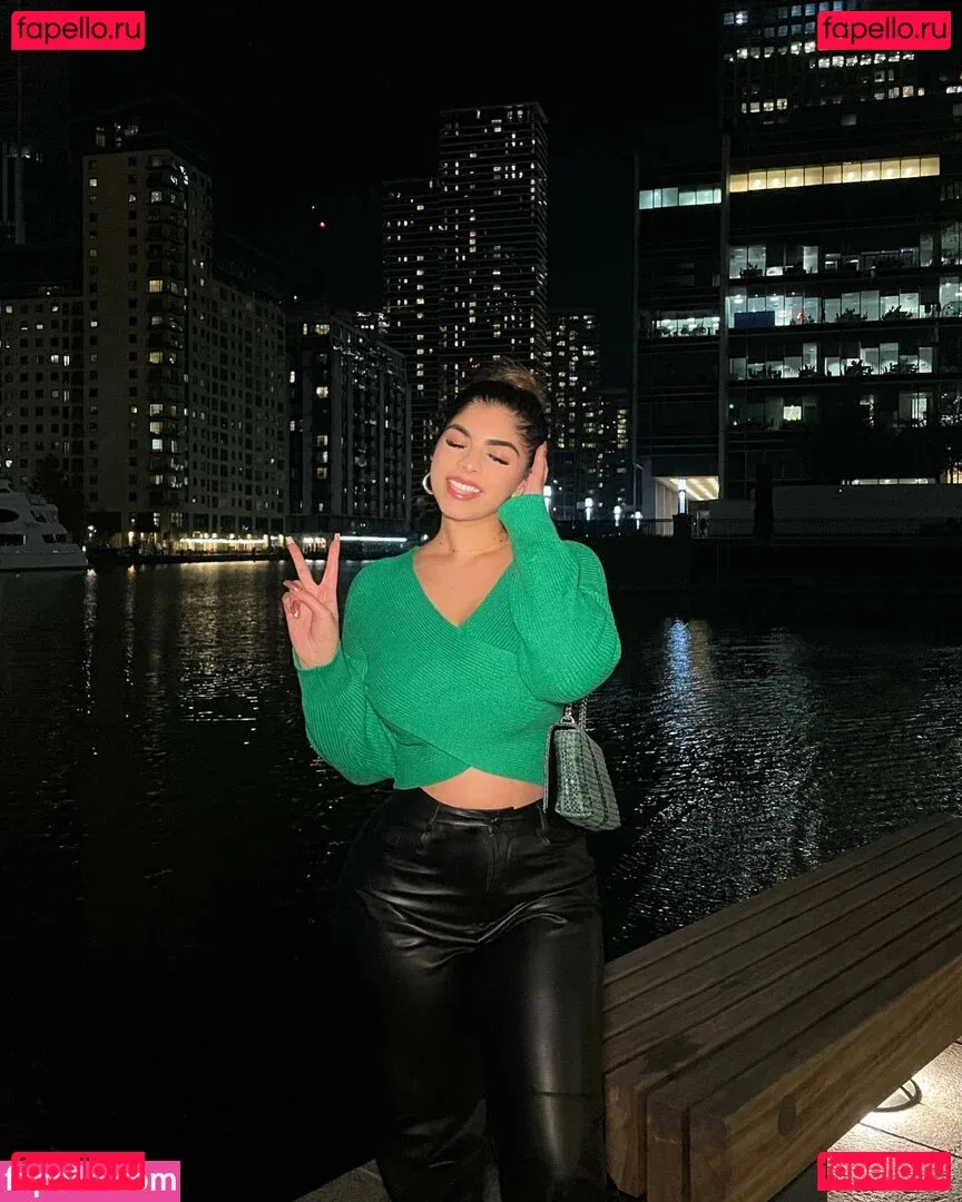 Deevaxo Onlyfans Photo Gallery 